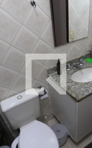 Casa à venda com 200m², 3 quartos e 4 vagasBanheiro 