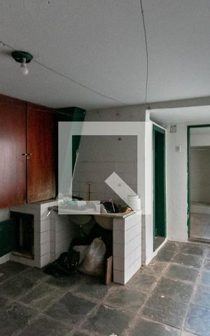 Casa à venda com 435m², 4 quartos e 3 vagas Casa à venda com 435m², 4 quartos e 3 vagasÁrea de Serviço 1