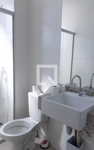 Apartamento à venda com 77m², 3 quartos e 2 vagas Apartamento à venda com 77m², 3 quartos e 2 vagasBanheiro Social