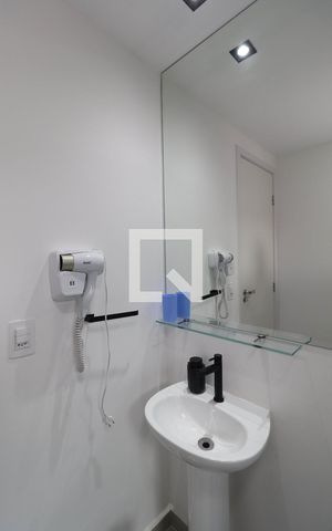 Apartamento para alugar com 29m², 1 quarto e sem vaga Apartamento para alugar com 29m², 1 quarto e sem vagaBanheiro