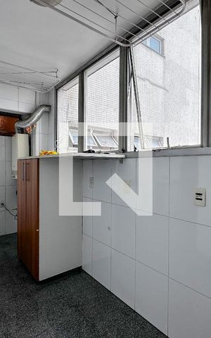 Apartamento para alugar com 205m², 4 quartos e 1 vagaÁrea de Serviço