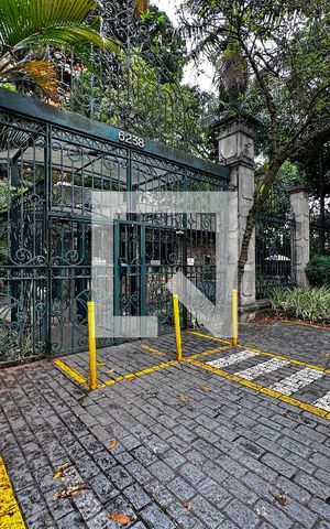 Apartamento para alugar com 205m², 4 quartos e 1 vagaFachada