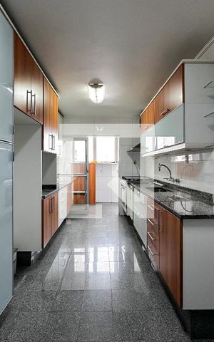 Apartamento para alugar com 205m², 4 quartos e 1 vagaCozinha