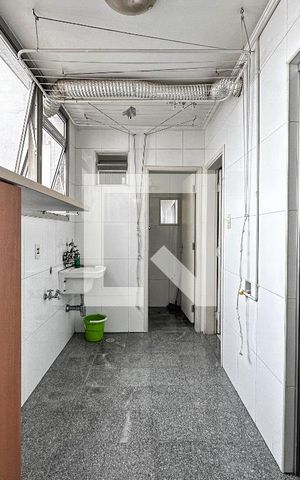 Apartamento para alugar com 205m², 4 quartos e 1 vagaÁrea de Serviço