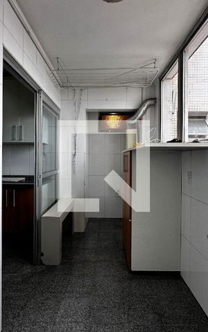 Apartamento para alugar com 205m², 4 quartos e 1 vagaÁrea de Serviço