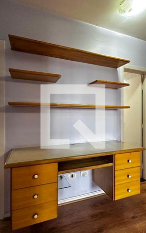 Apartamento para alugar com 205m², 4 quartos e 1 vagaCorredor Quartos Home