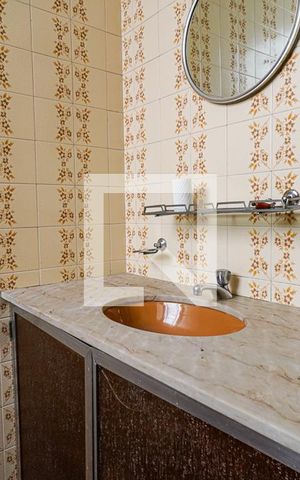 Casa à venda com 214m², 5 quartos e 2 vagas Casa à venda com 214m², 5 quartos e 2 vagasBanheiro do Suite 2 andar