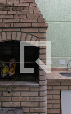 Casa à venda com 120m², 3 quartos e 2 vagas Casa à venda com 120m², 3 quartos e 2 vagasChurrasqueira