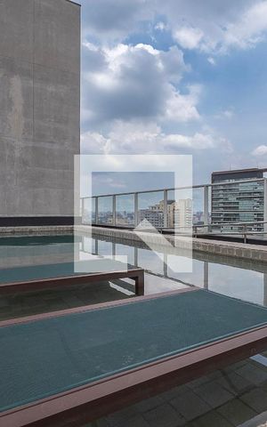 Studio à venda com 27m², 1 quarto e sem vaga Studio à venda com 27m², 1 quarto e sem vagaPiscina