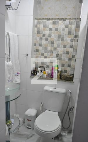 Casa à venda com 100m², 3 quartos e 10 vagasBanheiro
