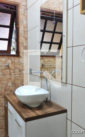 Casa à venda com 240m², 3 quartos e 5 vagasBanheiro 1