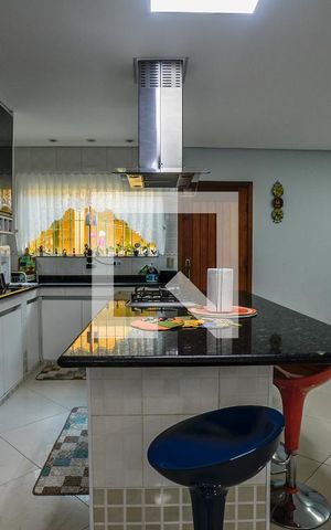 Casa à venda com 312m², 3 quartos e 4 vagasCozinha