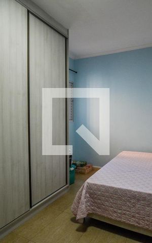 Casa à venda com 312m², 3 quartos e 4 vagasQuarto 2