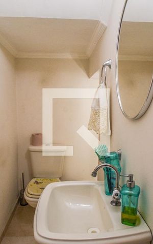 Casa à venda com 312m², 3 quartos e 4 vagasLavabo
