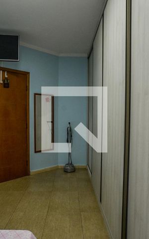 Casa à venda com 312m², 3 quartos e 4 vagasQuarto 2