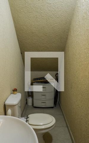 Casa à venda com 312m², 3 quartos e 4 vagasBanheiro de serviço