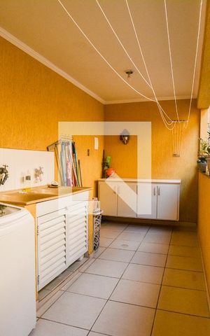 Casa à venda com 312m², 3 quartos e 4 vagasÁrea de Serviço
