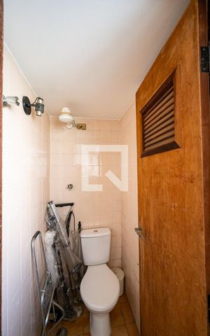 Apartamento à venda com 80m², 3 quartos e 1 vaga Apartamento à venda com 80m², 3 quartos e 1 vagaBanheiro de Serviço