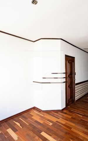 Apartamento à venda com 80m², 3 quartos e 1 vaga Apartamento à venda com 80m², 3 quartos e 1 vagaSala
