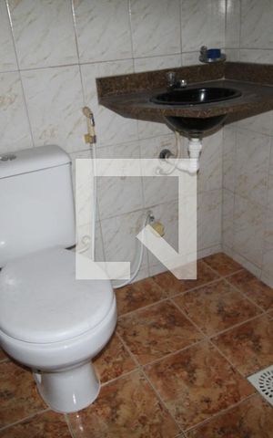 Casa à venda com 336m², 3 quartos e 2 vagasBanheiro da suíte 1
