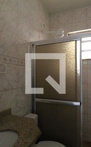 Casa à venda com 336m², 3 quartos e 2 vagasBanheiro social