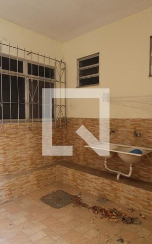Casa à venda com 336m², 3 quartos e 2 vagasÁrea de serviço