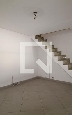 Casa à venda com 336m², 3 quartos e 2 vagasSala