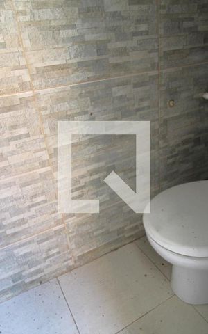 Casa à venda com 336m², 3 quartos e 2 vagasBanheiro do quintal
