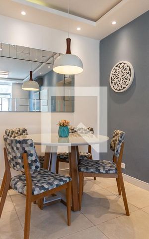 Apartamento à venda com 90m², 3 quartos e 1 vagaSala
