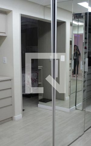 Apartamento à venda com 168m², 4 quartos e 3 vagasCloset da suíte 1