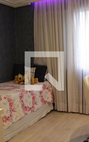Apartamento à venda com 168m², 4 quartos e 3 vagasQuarto 2