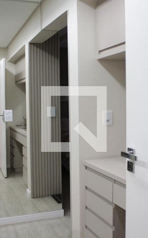 Apartamento à venda com 168m², 4 quartos e 3 vagasCloset da suíte 1