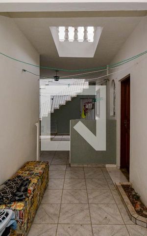 Casa à venda com 291m², 5 quartos e 3 vagas Casa à venda com 291m², 5 quartos e 3 vagasÁrea de Serviço