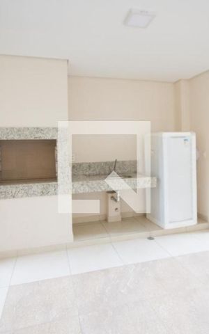 Apartamento para alugar com 42m², 2 quartos e 1 vagaChuveiro