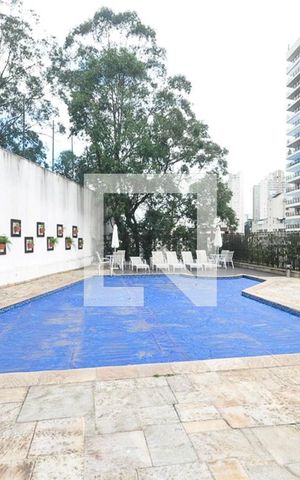 Apartamento à venda com 180m², 4 quartos e 4 vagasPiscina