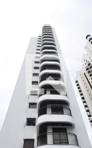 Apartamento à venda com 180m², 4 quartos e 4 vagasFachada