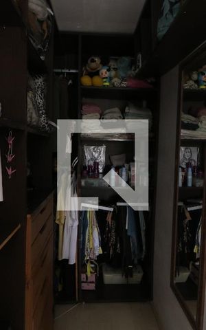 Casa à venda com 140m², 3 quartos e 1 vagaCloset quarto