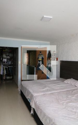 Casa à venda com 140m², 3 quartos e 1 vagaQuarto
