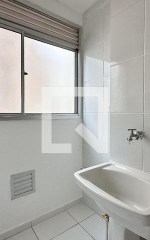 Apartamento para alugar com 40m², 2 quartos e sem vaga Apartamento para alugar com 40m², 2 quartos e sem vagaÁrea de Serviço