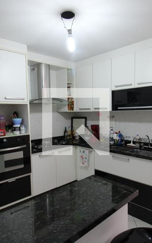 Apartamento à venda com 100m², 2 quartos e 1 vagaCozinha