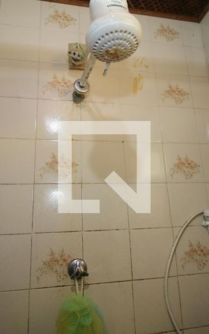 Apartamento para alugar com 69m², 2 quartos e 1 vagaBanheiro