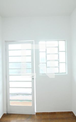 Casa à venda com 65m², 1 quarto e sem vagaSala