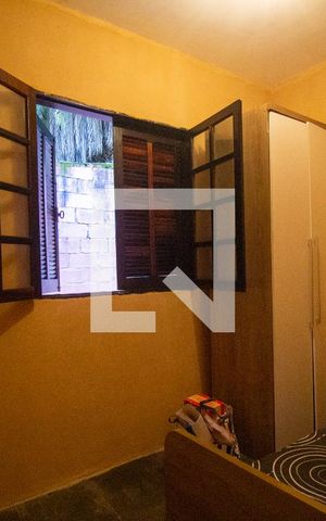 Casa à venda com 610m², 4 quartos e 3 vagasQuarto de Serviço