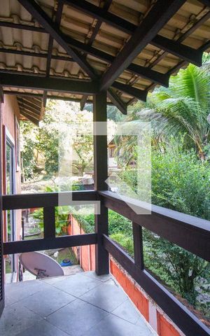Casa à venda com 610m², 4 quartos e 3 vagasSacada do Quarto 2