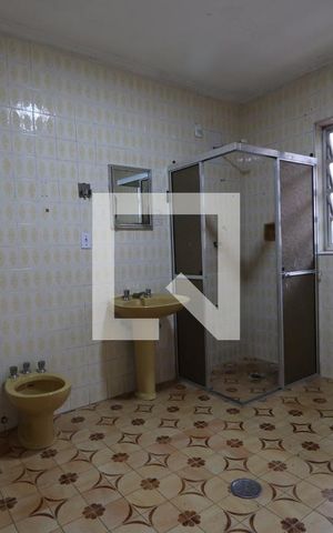 Apartamento para alugar com 80m², 1 quarto e sem vagaBanheiro