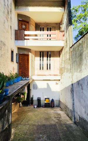 Casa à venda com 391m², 3 quartos e 4 vagas Casa à venda com 391m², 3 quartos e 4 vagasFachada