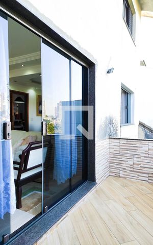 Casa à venda com 391m², 3 quartos e 4 vagas Casa à venda com 391m², 3 quartos e 4 vagasVaranda da Sala
