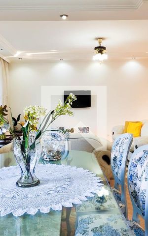 Casa à venda com 391m², 3 quartos e 4 vagas Casa à venda com 391m², 3 quartos e 4 vagasSala