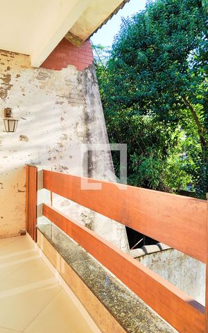 Casa à venda com 391m², 3 quartos e 4 vagas Casa à venda com 391m², 3 quartos e 4 vagasVaranda