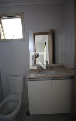 Apartamento à venda com 66m², 2 quartos e 1 vaga Apartamento à venda com 66m², 2 quartos e 1 vagaBanheiro da Suíte 2